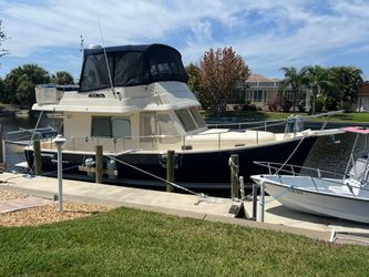 35' Mainship 2005 Yacht For Sale